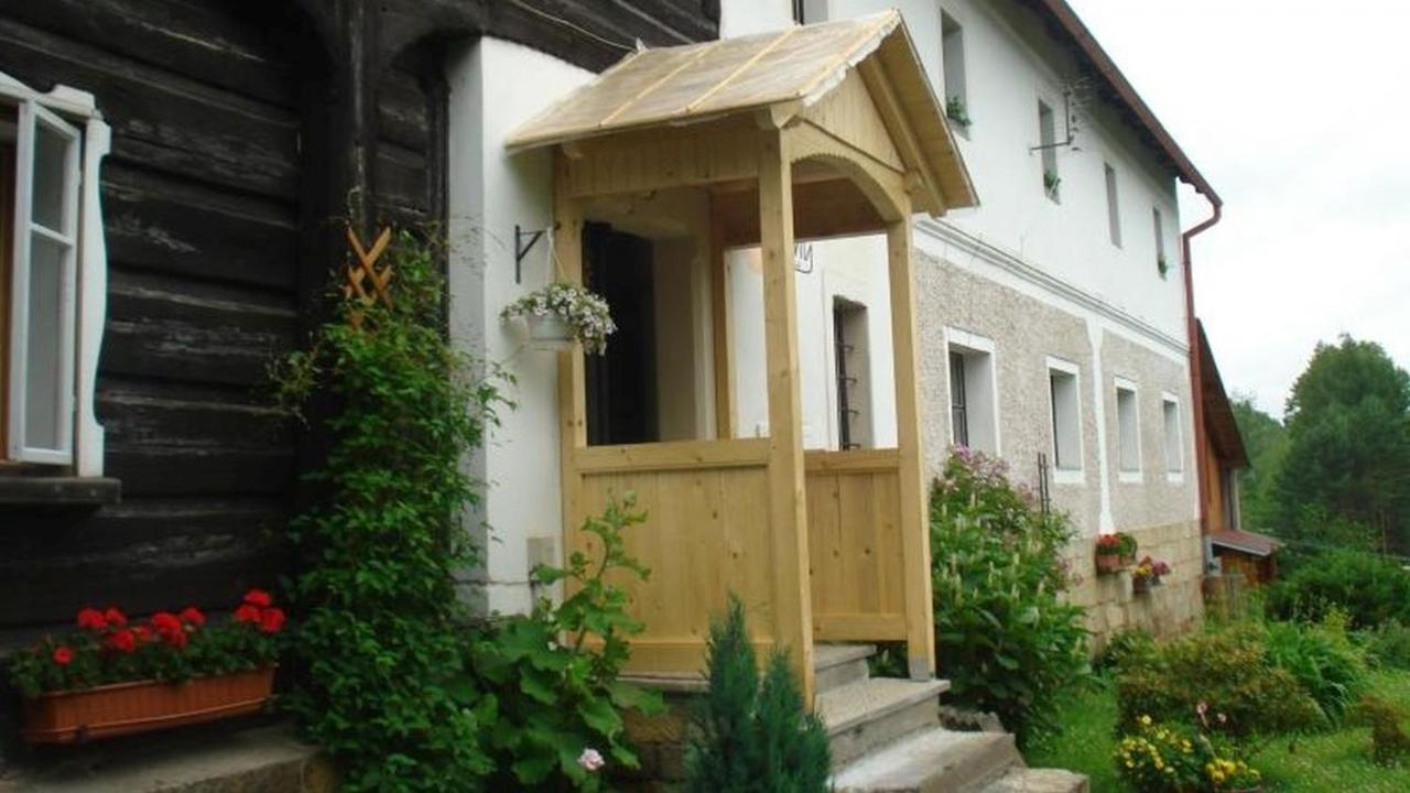 Ubytovani U Sviraku Srbska Kamenice Luaran gambar